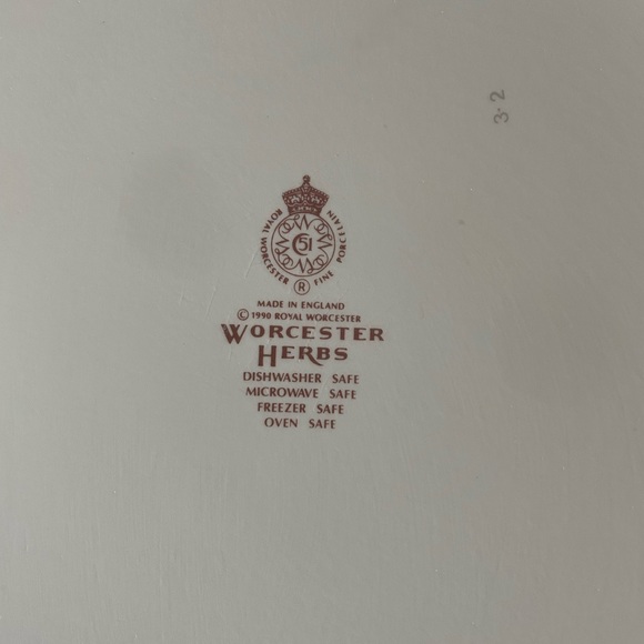 Royal Worcester Herbs 1990 - Picture 4 of 6